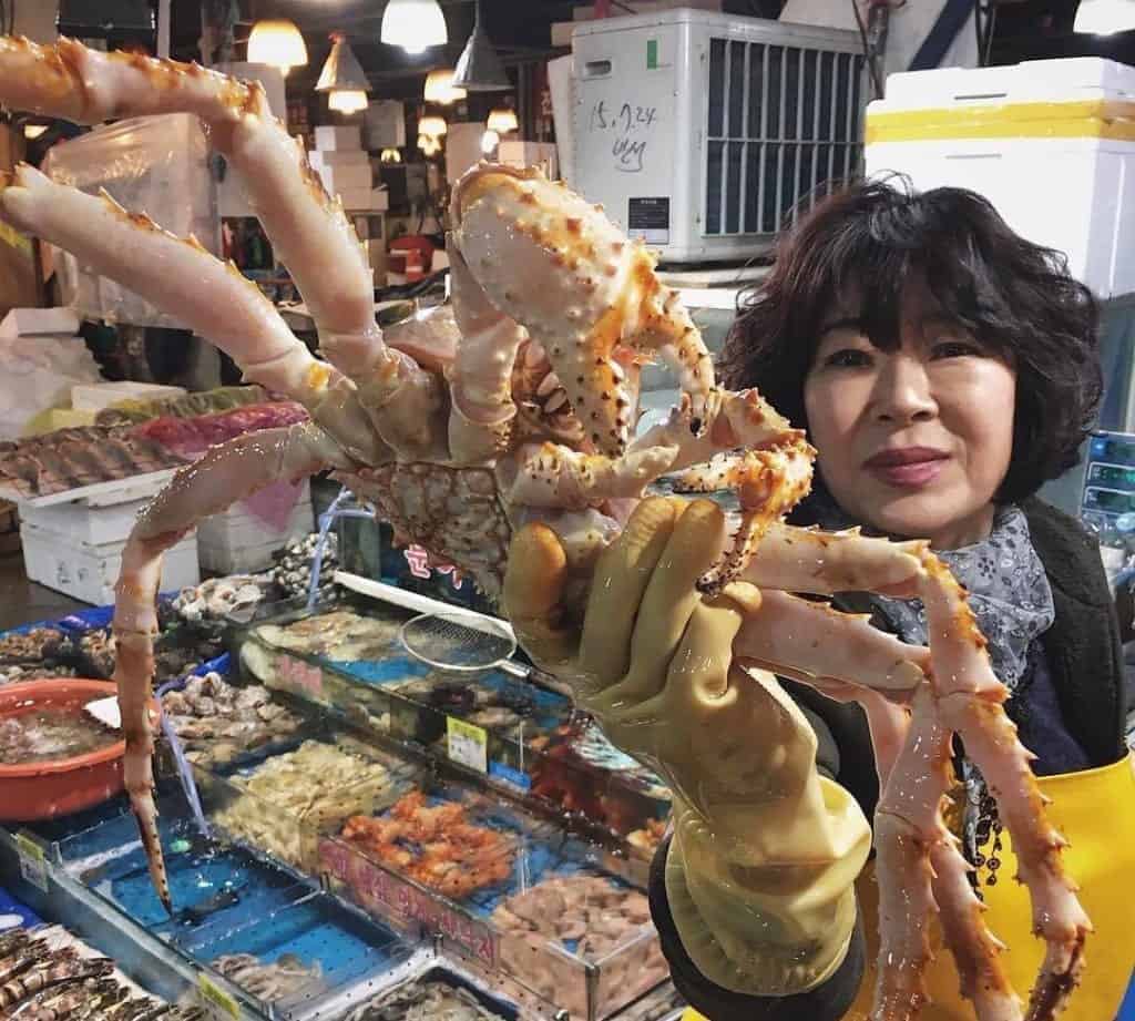 A Street Vendor at Noryangjin Market, Seoul