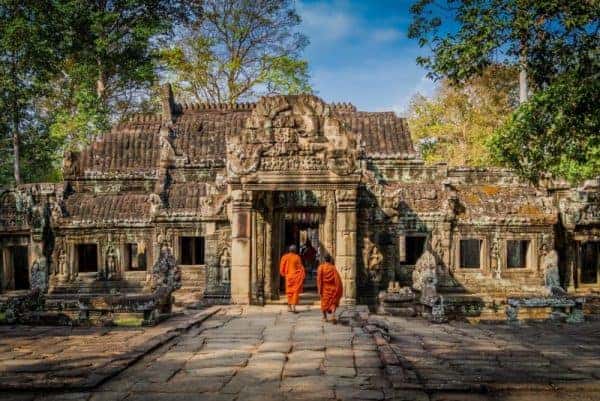 What it's Like Teaching English in... Cambodia - High Heels & a Backpack
