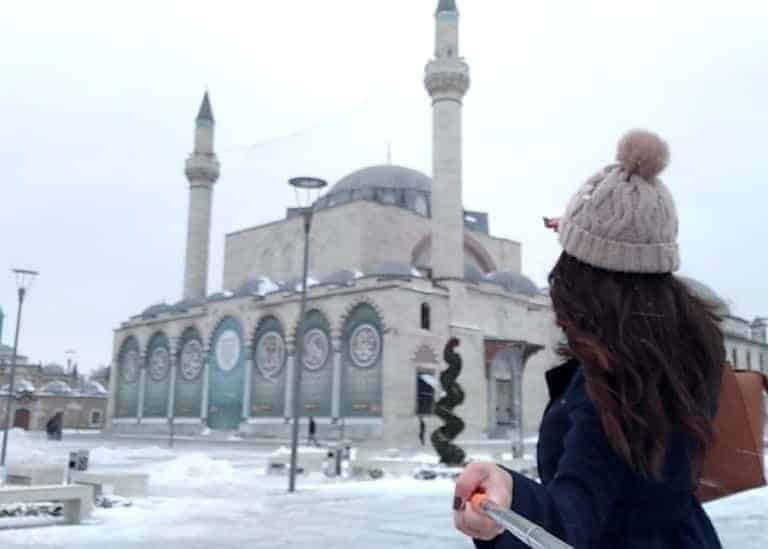 Solo Female Travel in Turkey: Is it Safe? 2024 Guide