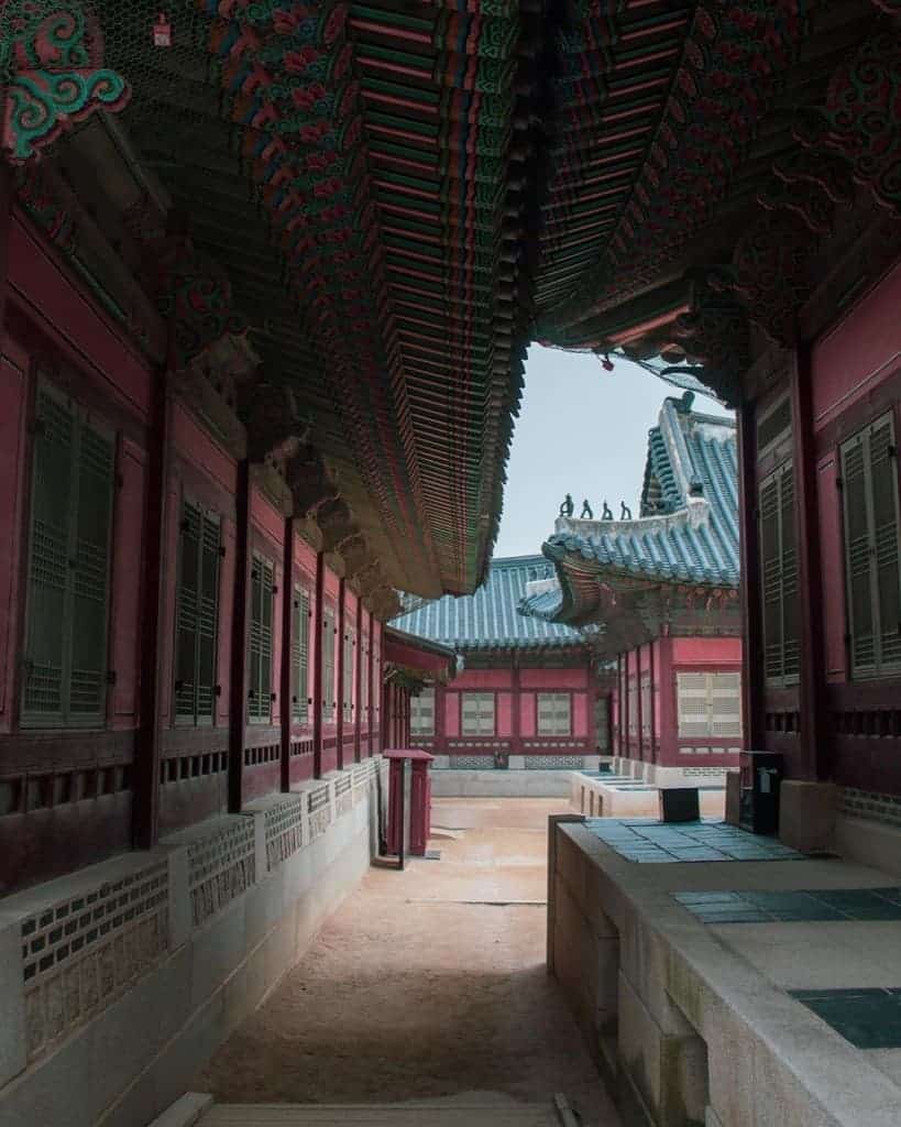  Places to Visit in Seoul:  Gyeongbokgung Palace 