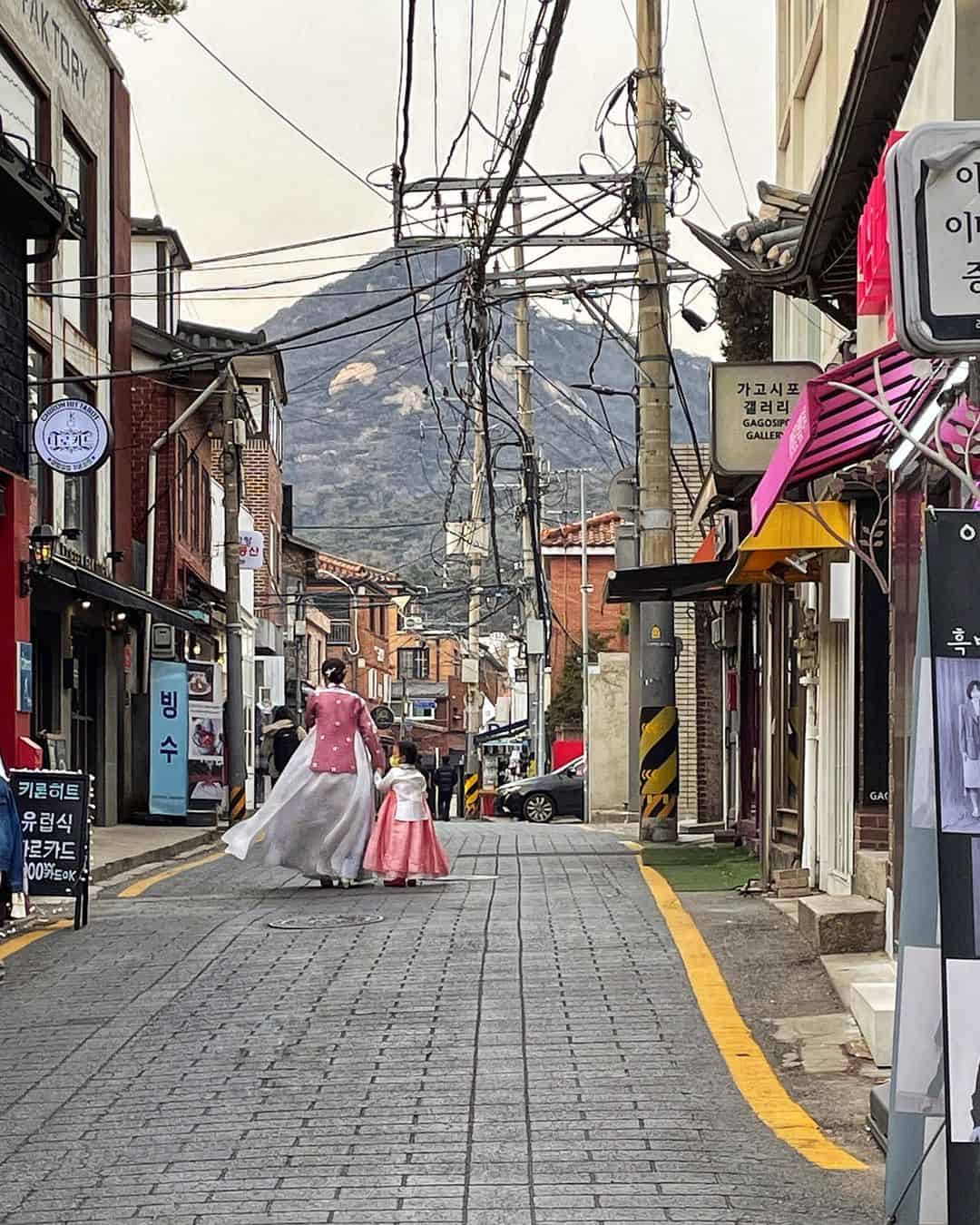 Take a street food tour in Seoul, South Korea