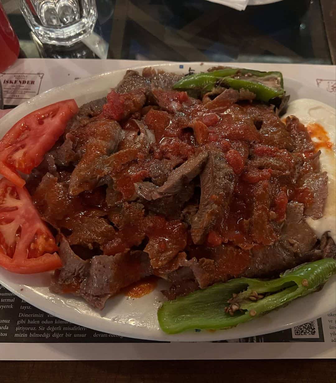 Turkish foods: iskender kebab