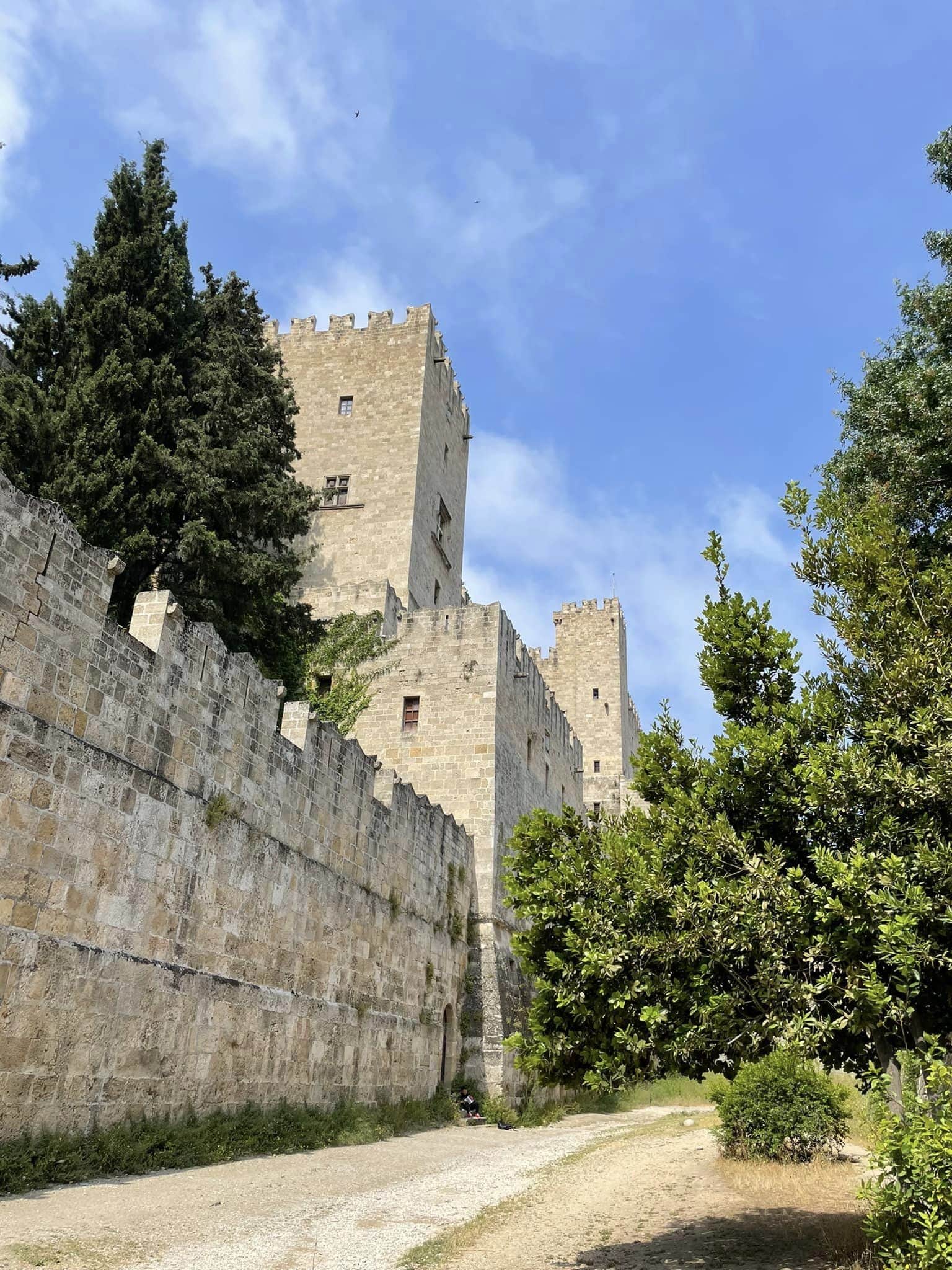 The Palace of the Grand Master ( Byzantine Museum ) in Rhodes Island -  Villa Small Paradise