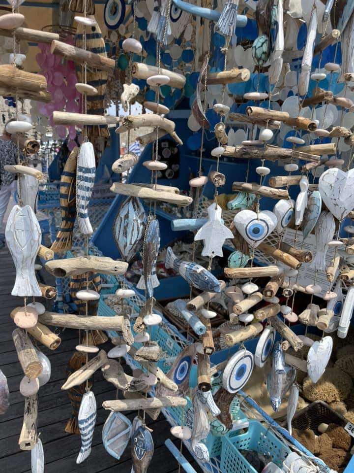 Souvenirs to buy in Greece