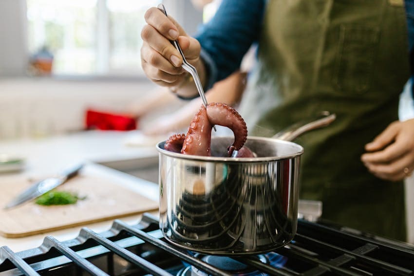 Cooking classes will teach you more about Salamina food